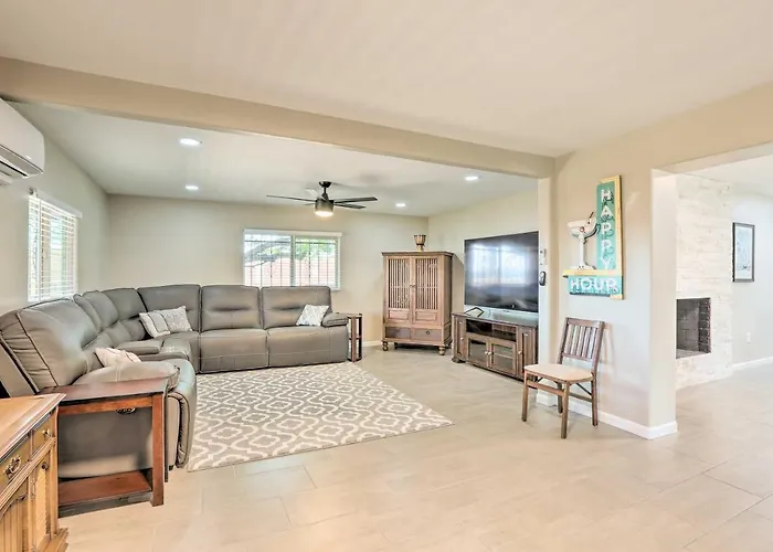 Getaway W/ Private Pool & Gas Grill! Tucson